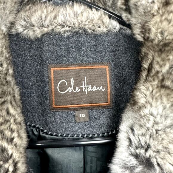 Cole Hann Womens Size 10 Long Sleeve Fur Collar Button Peacoat Pockets - Picture 2 of 9